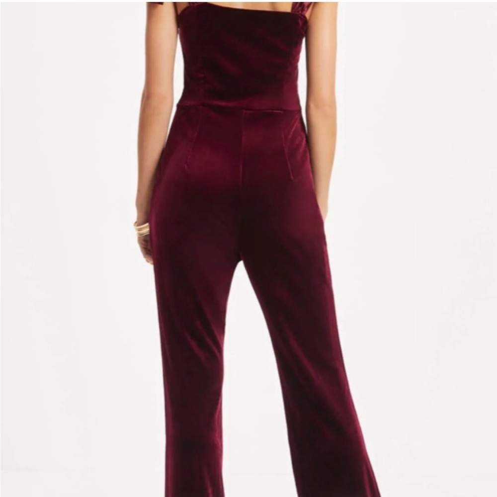 Vici x Emily Travis Burgundy Velvet shoulder tie jumpsuit - Picture 4 of 5